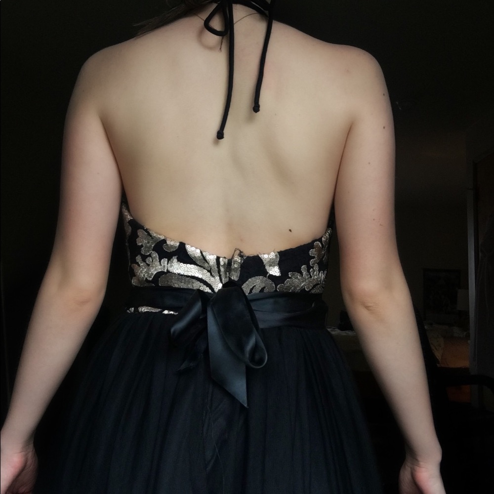 Cocktail dress good for homecoming or school dance